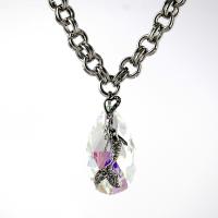 CRYSTAL PENDANT